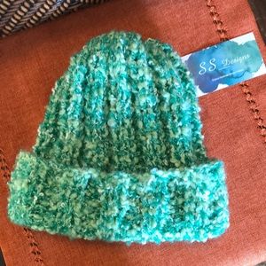 ❤️SALE NWT Handknit artisan hat